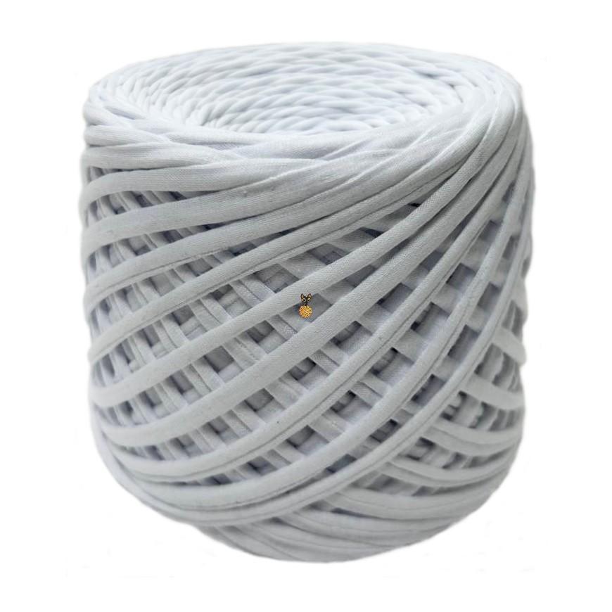 Трикотажная пряжа "Три кота" белая